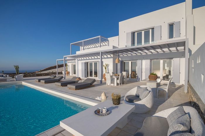 Ember villa photo.